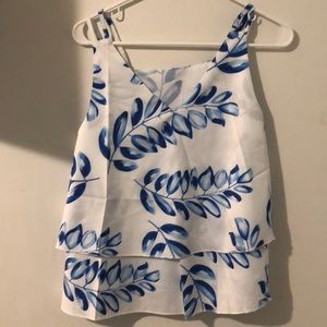 Small top from Shein. Never worn!!